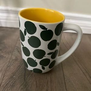 David’s Tea Nordic mug green apples color changing school teacher ceramic yellow
